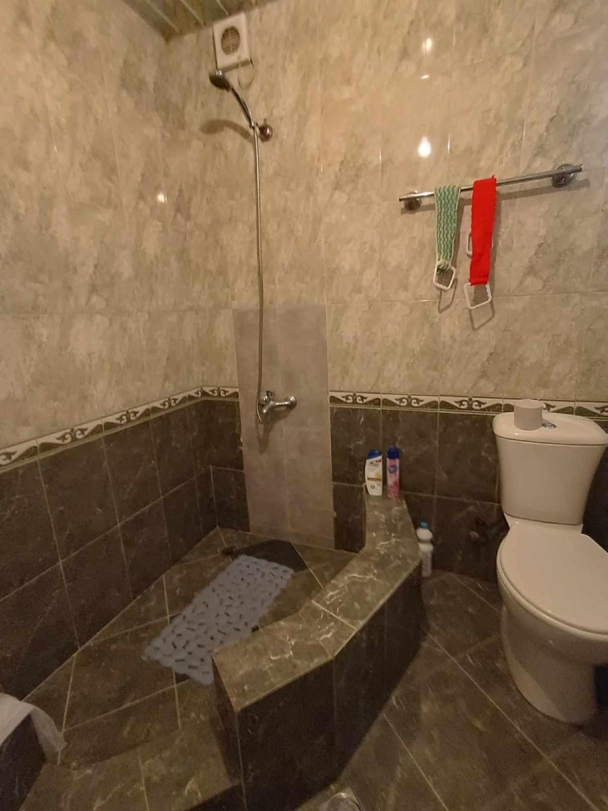 Guest House In Zhabeshi Lali 외부 사진