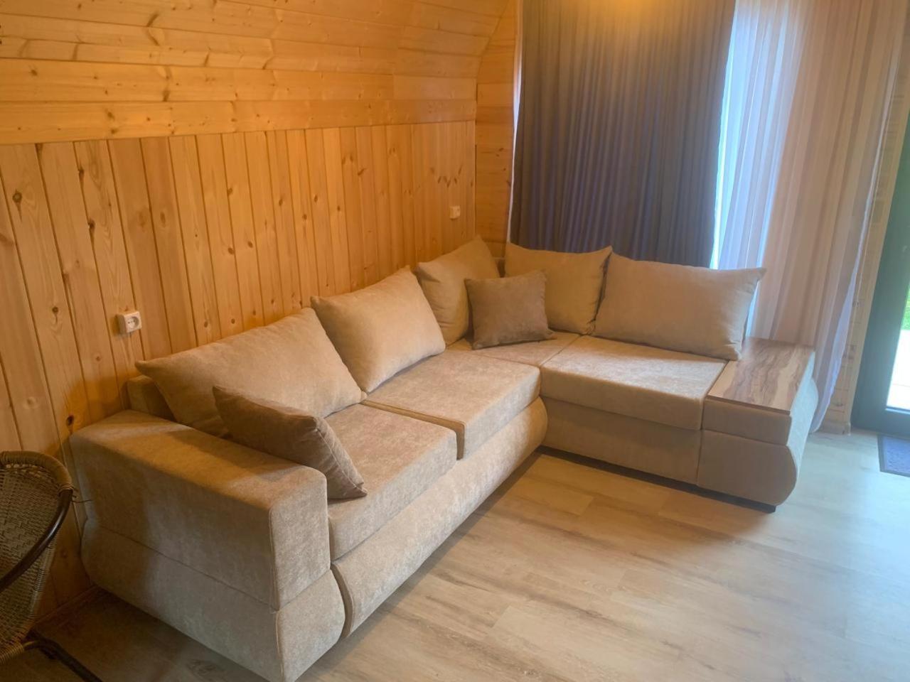 Guest House In Zhabeshi Lali 외부 사진